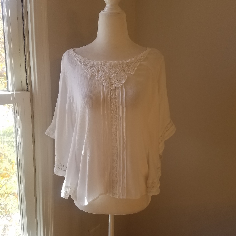Alter'd State butterfly sleeve Lace top